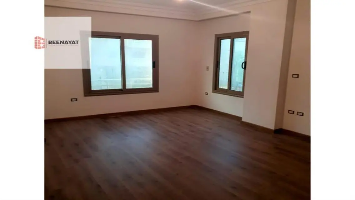Luxury Apartment with Study Room and Balcony in Prime Location