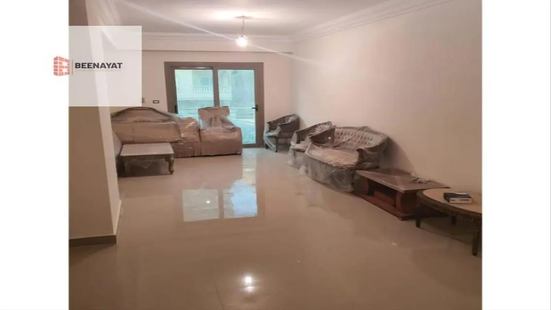 Luxury Apartment with Study Room and Balcony in Prime Location