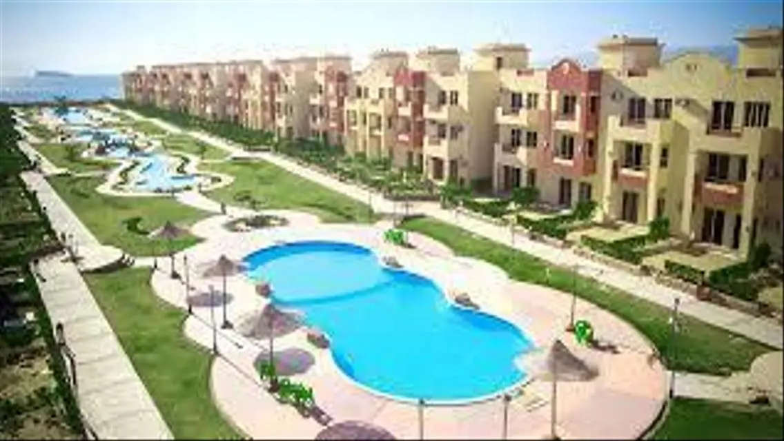 Luxury Apartment with Lake View in the Heart of the City
