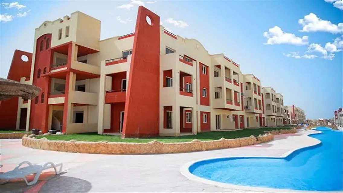 Luxury Apartment with Lake View in the Heart of the City