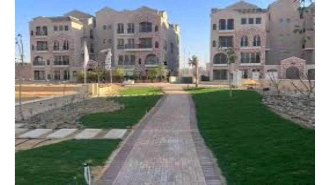 شقة فاخرة مع جيم ومسبح في قلب المدينة