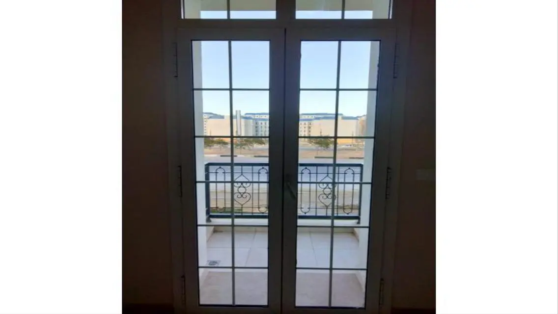 Luxury Apartment with Lake View