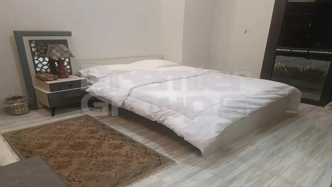 شقة حديثة 3 غرف دراسة بتسهيلات رائعة في قلب المدينة
