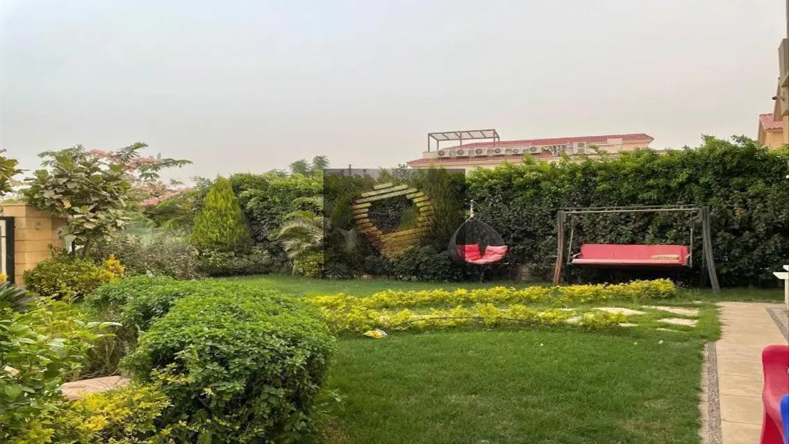 Luxury Villa for Sale with Ample Space at Attractive Price