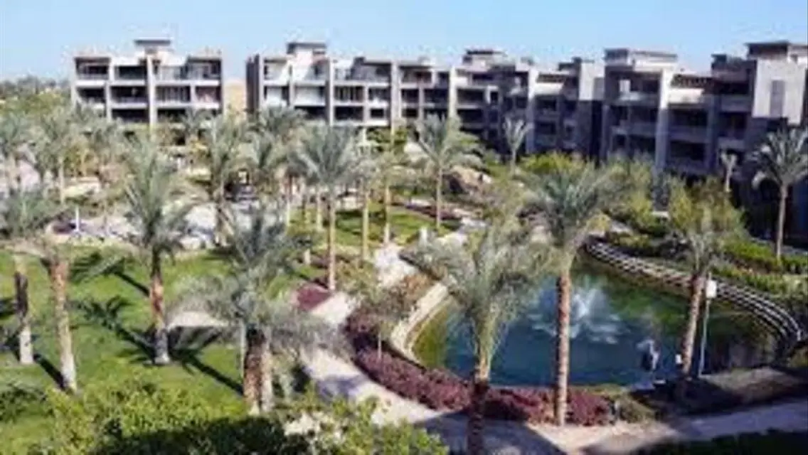 فيلا فاخرة للبيع في منطقة حيوية