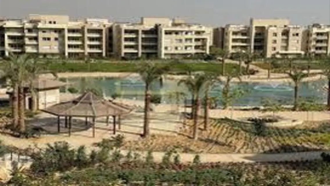 فيلا فاخرة للبيع في منطقة حيوية