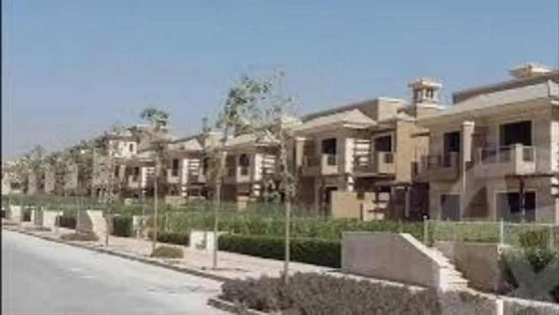 فيلا فاخرة للبيع في منطقة حيوية