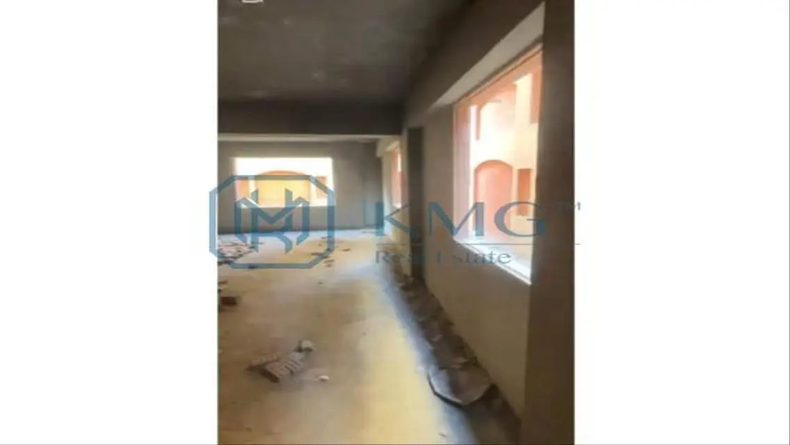 شقة فاخرة بمساحة 370 متر للبيع