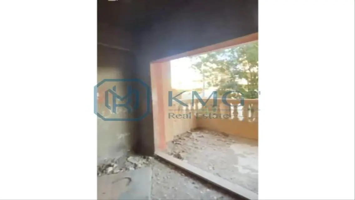 شقة فاخرة بمساحة 370 متر للبيع