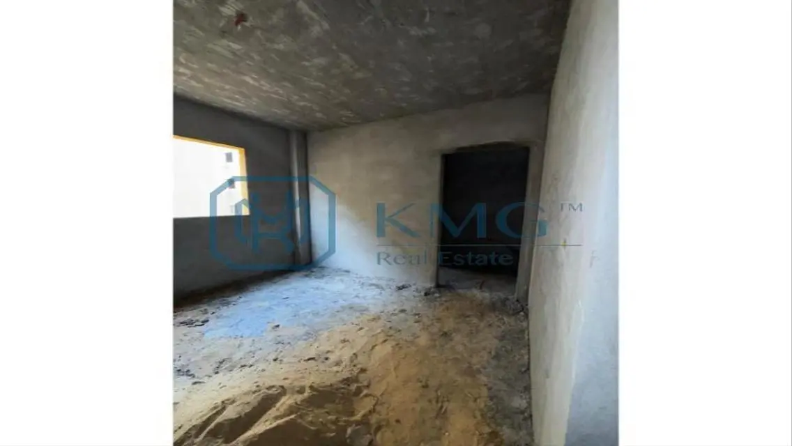 Luxurious 150 m² Apartment with Spacious Living Area