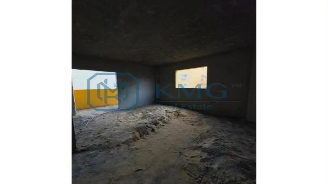 Luxurious 150 m² Apartment with Spacious Living Area