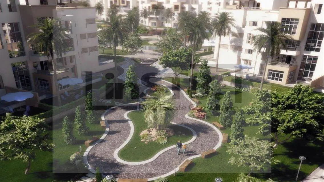 شقة فاخرة مع جميع المرافق في موقع متميز