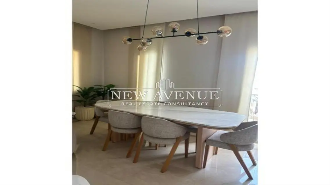Luxury Apartment in Boulevard 195