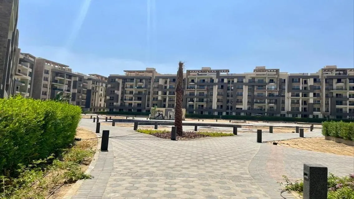 شقة فاخرة في كمبوند 55-66