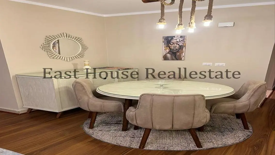 Luxury Apartment in Park Mall