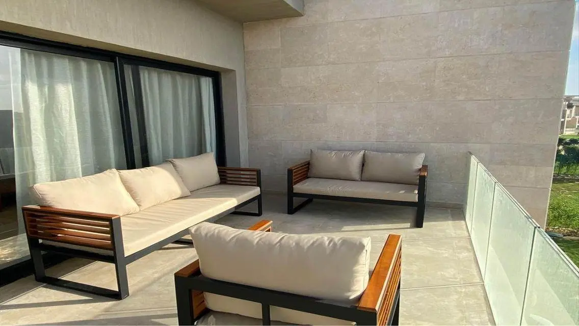Luxurious Villa at Swan Lake - 388