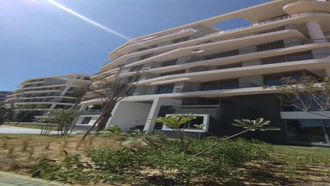 Luxury Corner Property in R7 - TLD