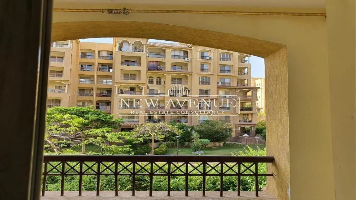 Luxurious Apartment with Spacious Layout and All Amenities