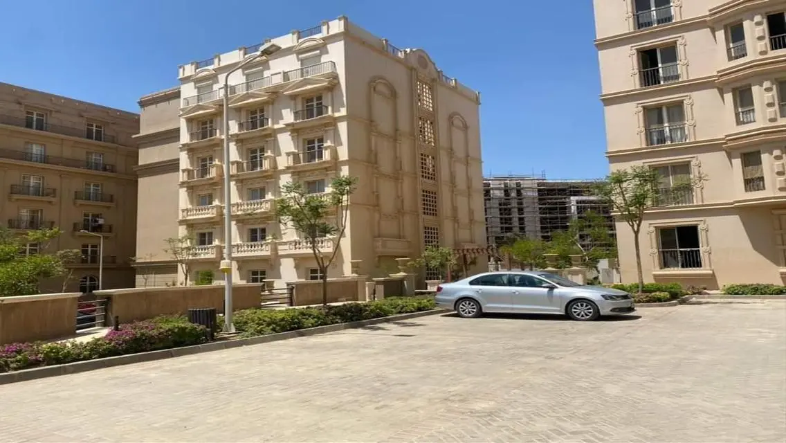 فيلا فاخرة للبيع بمساحة متر وبسعر 3 ملايين