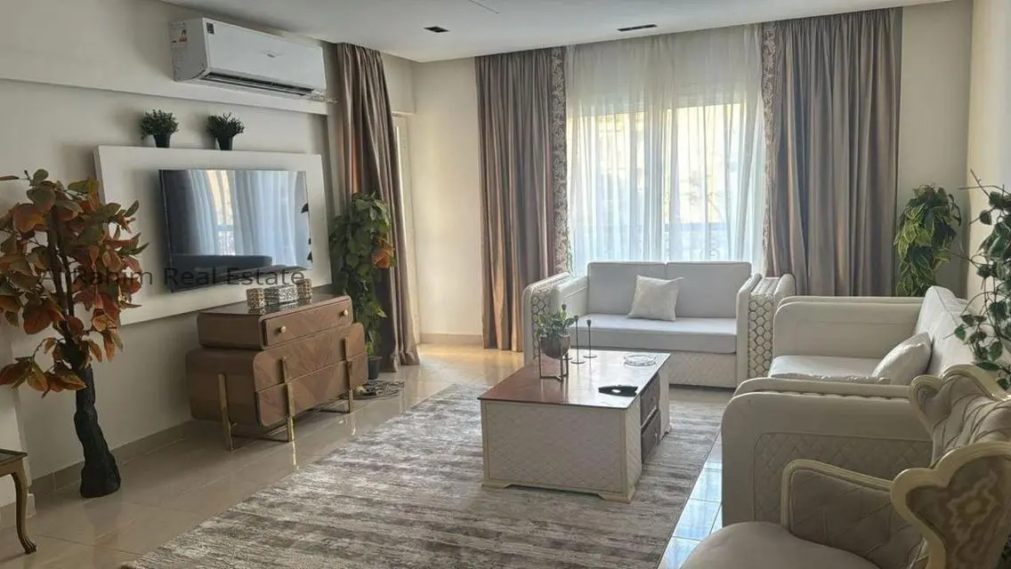 Office for Sale with Ample Space and Balcony