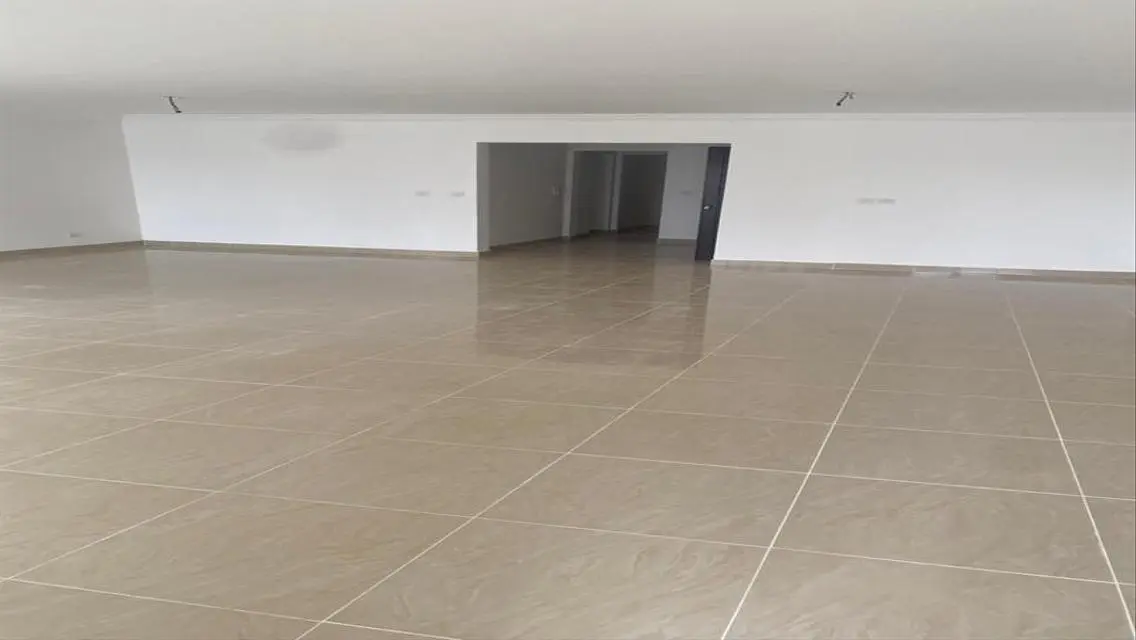 Spacious Apartment on the Second Floor, 248 Square Meters