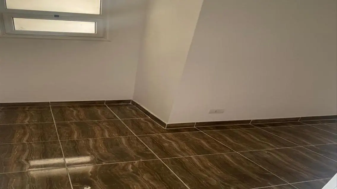 Spacious Apartment on the Second Floor, 248 Square Meters