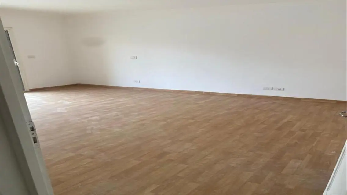Spacious Apartment on the Second Floor, 248 Square Meters