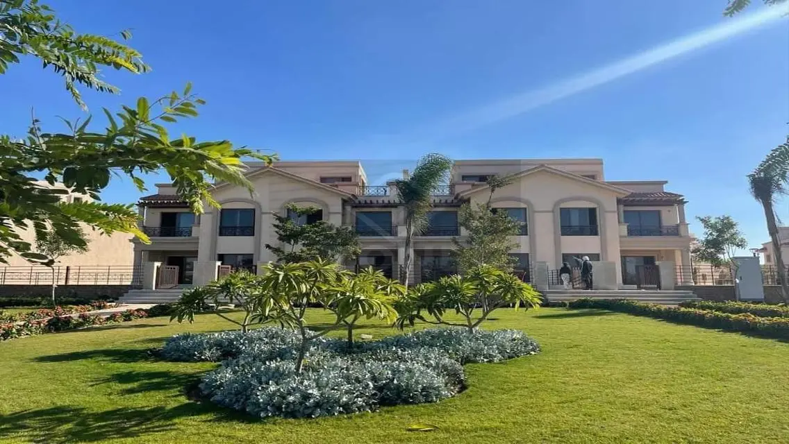 Luxury Apartment in F3-10 with Private Garden and Pool