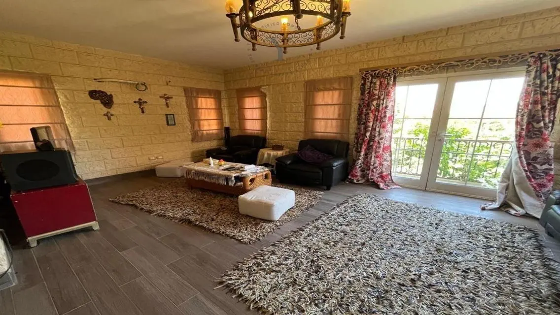 Luxury Villa for Rent with Spacious Living and Stunning Views