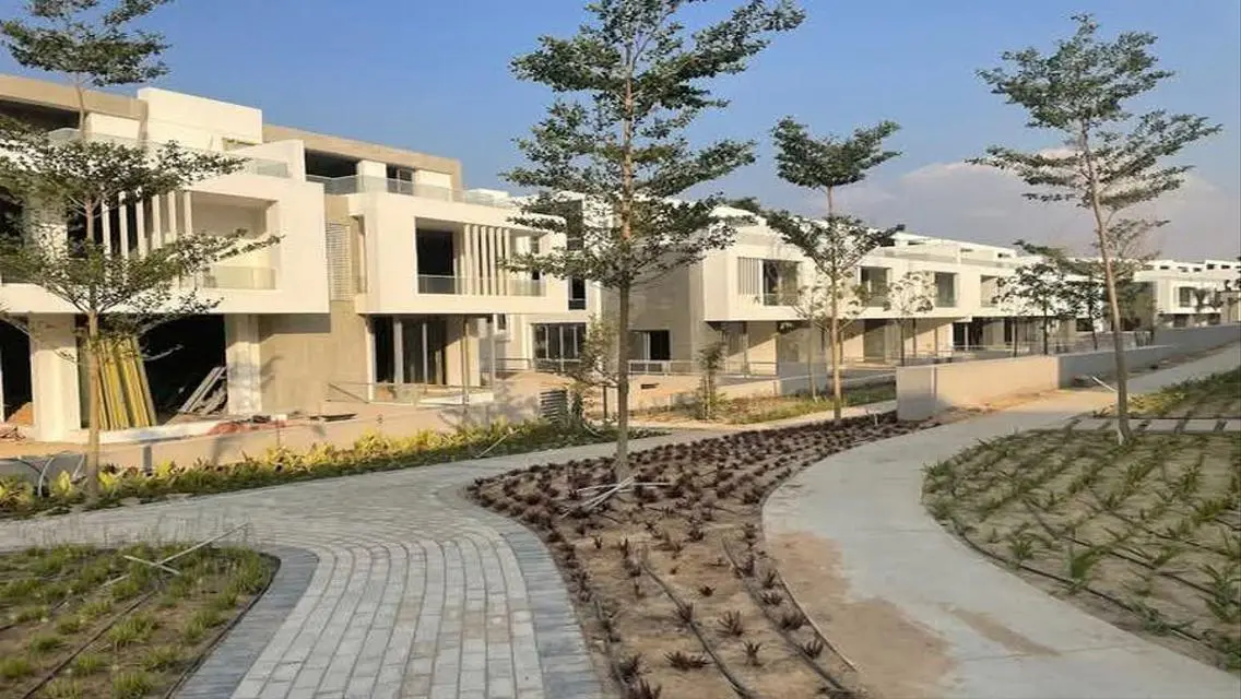 Luxurious Apartment in the Heart of the City with Premium Amenities
