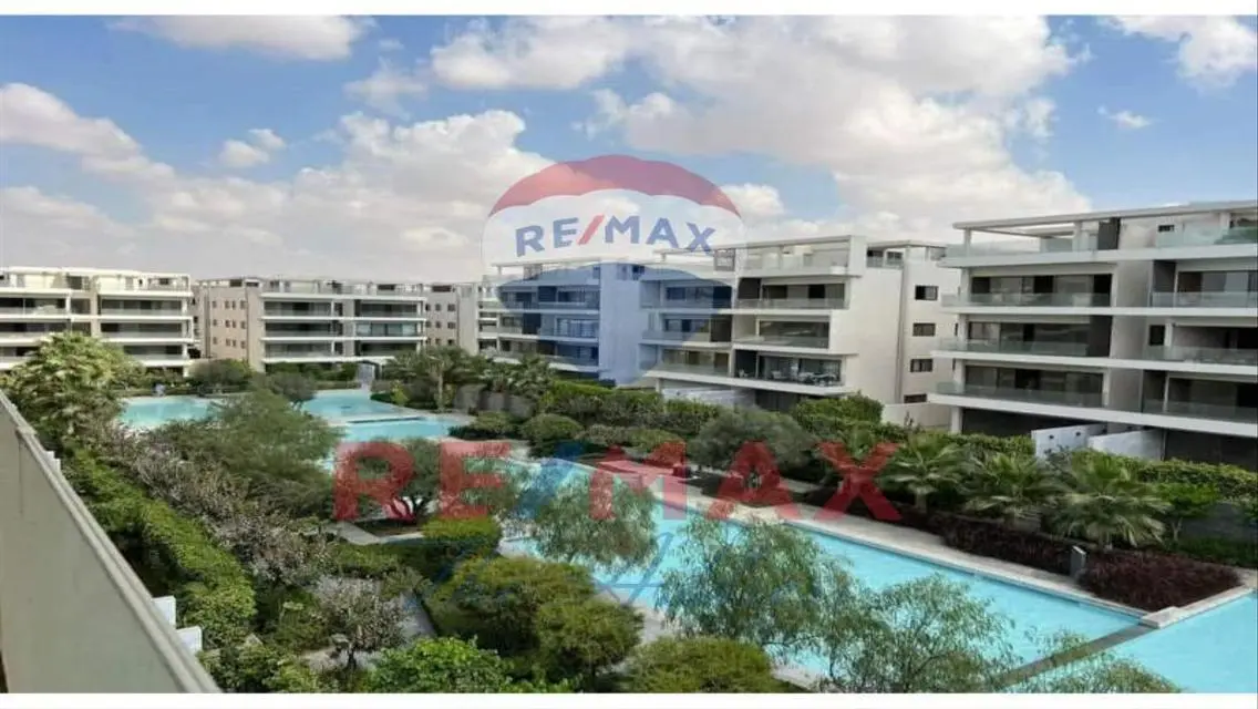 Luxury Apartment for Sale with Lake View
