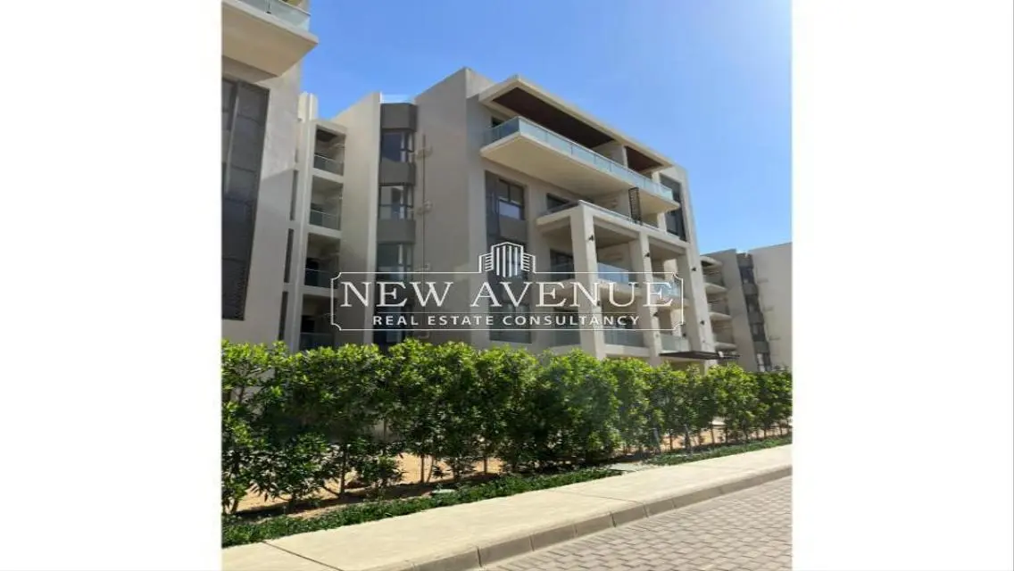 Luxury Villa for Rent at an Attractive Price - 8,200,000 EGP