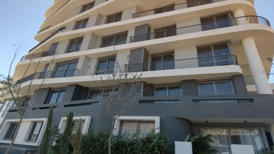 Luxury Standalone Property in R7