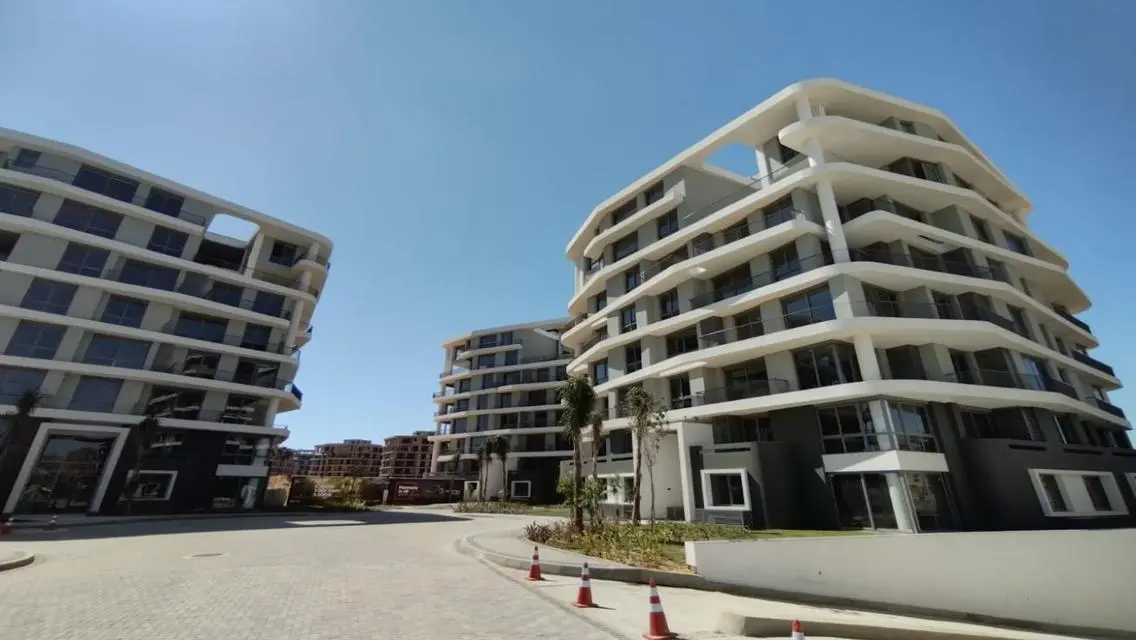 Luxury Standalone Property in R7
