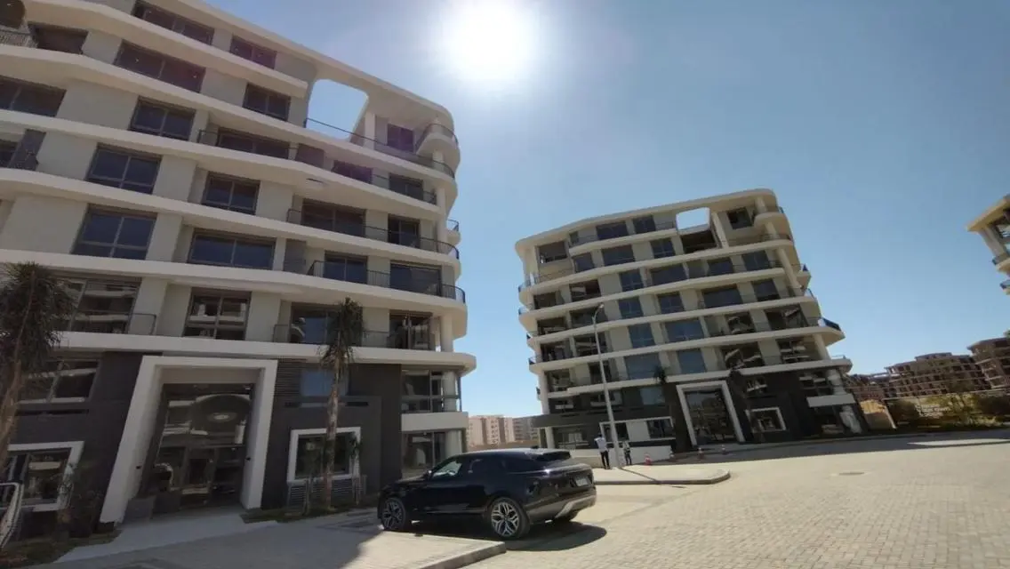 Luxury Standalone Property in R7