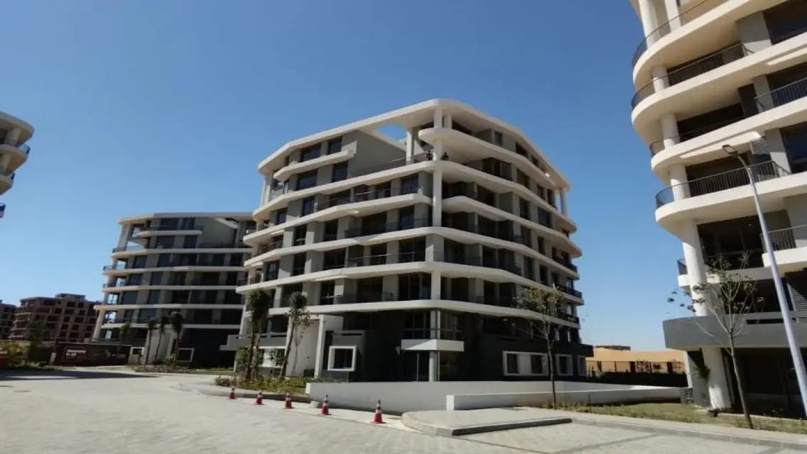 Luxury Standalone Property in R7