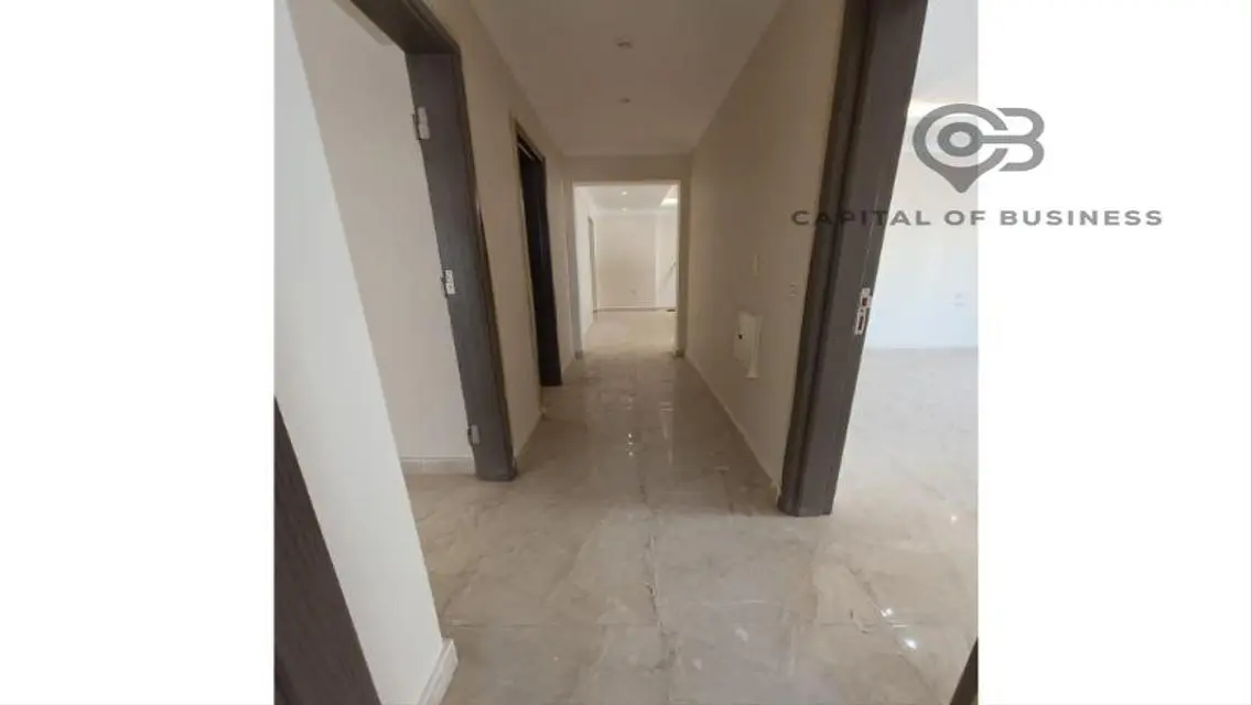 شقة فاخرة بإطلالة جبلية في مدينة I-City