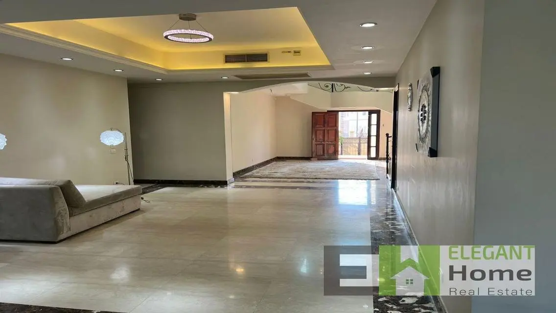 Luxury Property in CFC with Private Pool and Garden