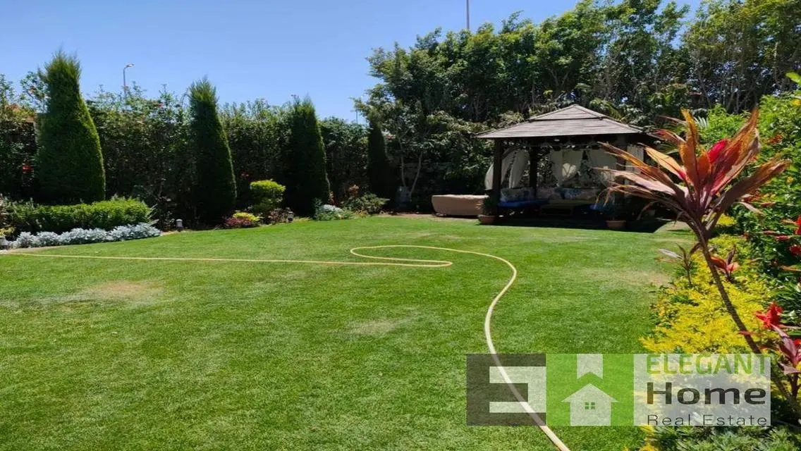 Luxury Property in CFC with Private Pool and Garden
