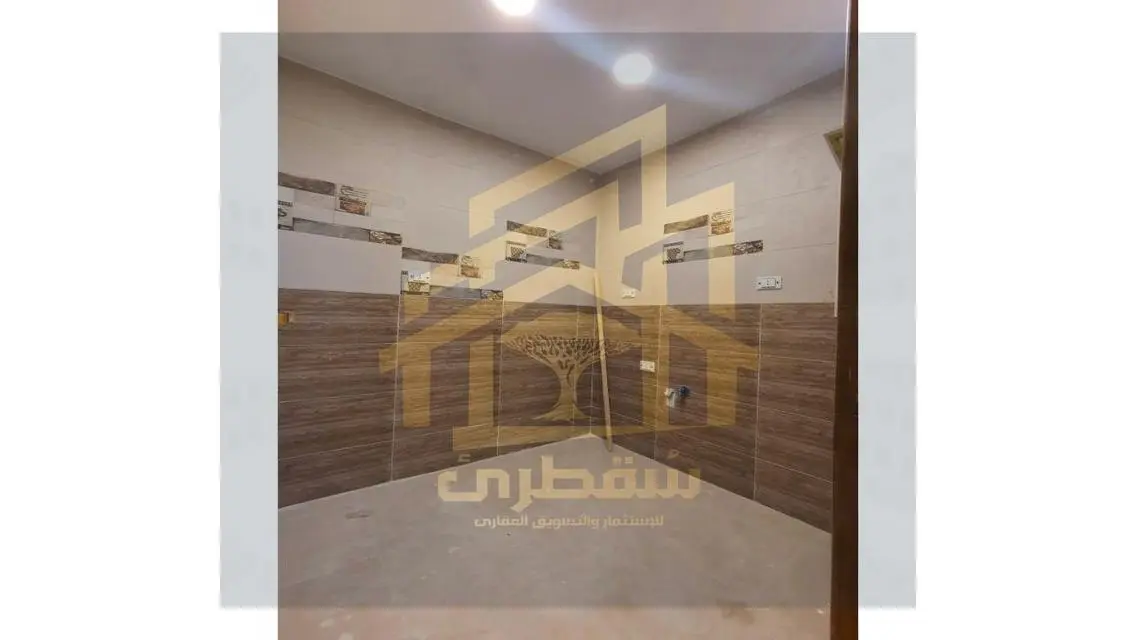 شقة فاخرة للإيجار بمساحة 165 متر