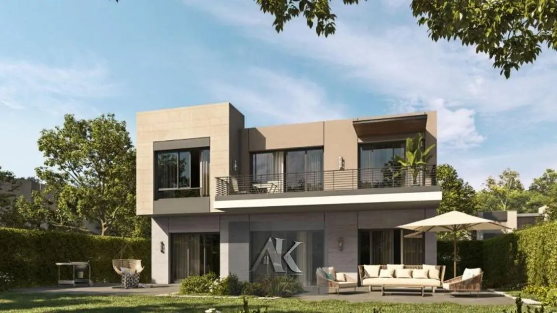 Luxury Villa with Expansive Lake View