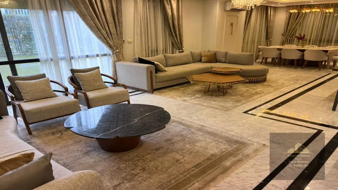 فيلا فاخرة في شرق تاون بمساحة 260 متر