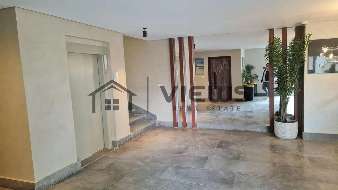 شقة فاخرة مع إطلالة على البحيرات في I-City