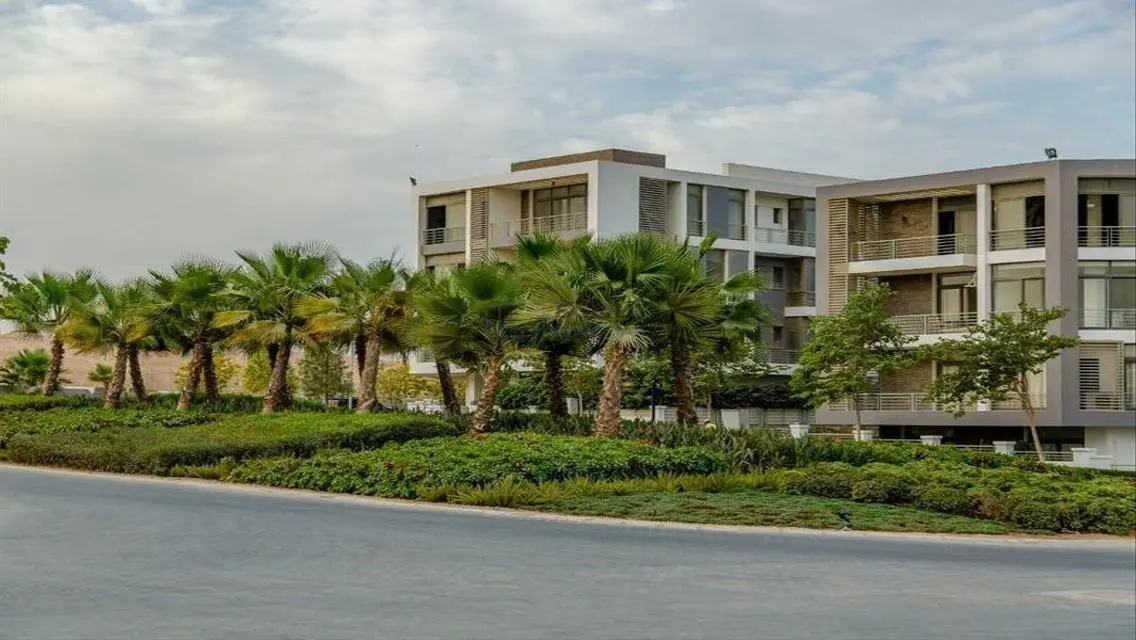 Luxurious Home with Modern Design in the Heart of the City