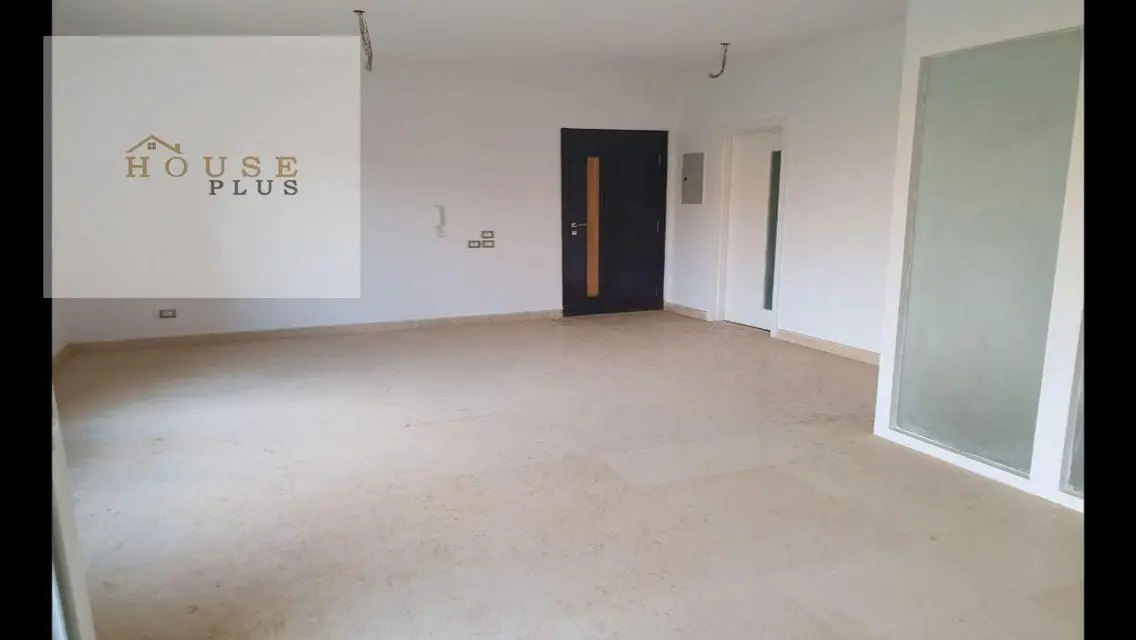 Beautiful Apartment of 152m with Lake View