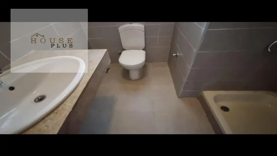 Beautiful Apartment of 152m with Lake View