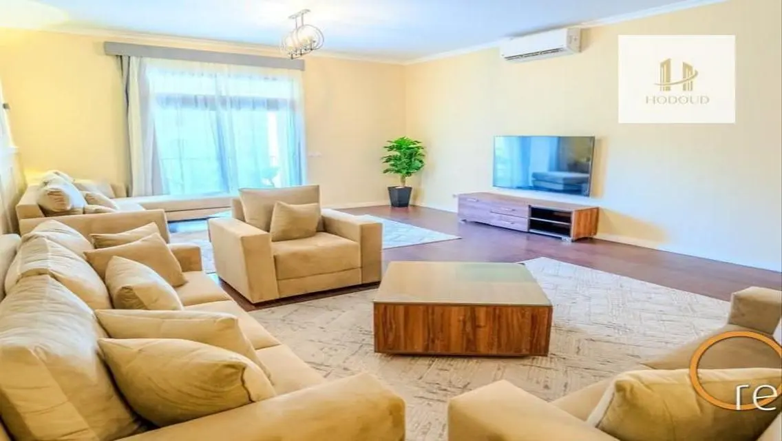 Stunning Apartment with Security Guard and Kitchen Facilities