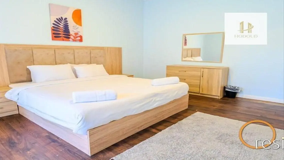 Stunning Apartment with Security Guard and Kitchen Facilities