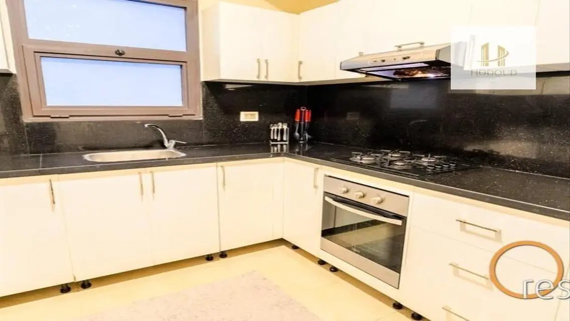 Stunning Apartment with Security Guard and Kitchen Facilities
