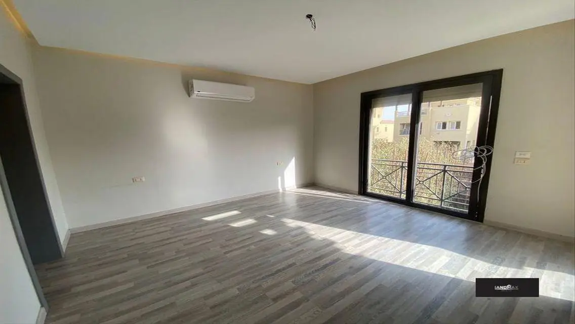 Luxury Villa for Sale with Garden and Shared Pool